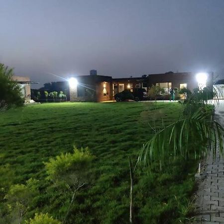 M&M Farm Villa Rohtak Exterior foto